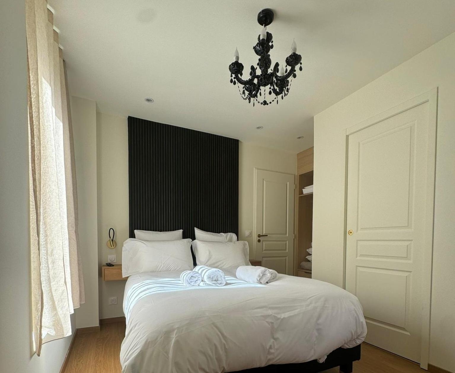 Château-Ville-Vieille Appartements Confortables Avec Vue Montagne - Residence Villa Belle Fleur מראה חיצוני תמונה