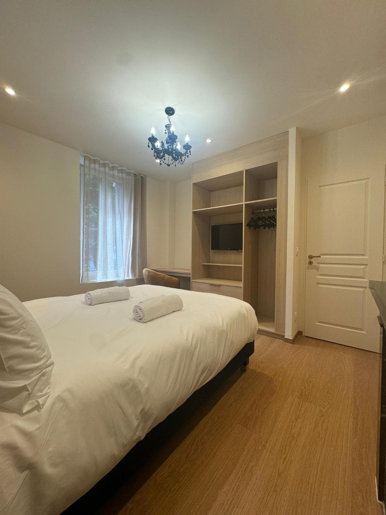 Château-Ville-Vieille Appartements Confortables Avec Vue Montagne - Residence Villa Belle Fleur מראה חיצוני תמונה