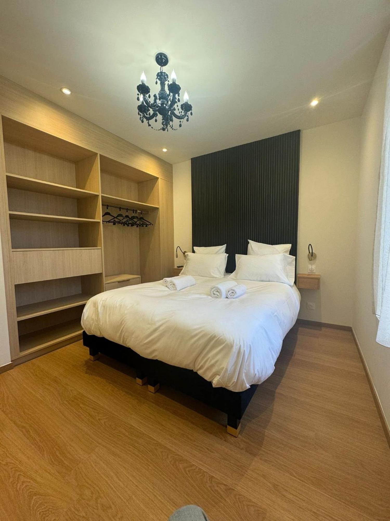 Château-Ville-Vieille Appartements Confortables Avec Vue Montagne - Residence Villa Belle Fleur מראה חיצוני תמונה