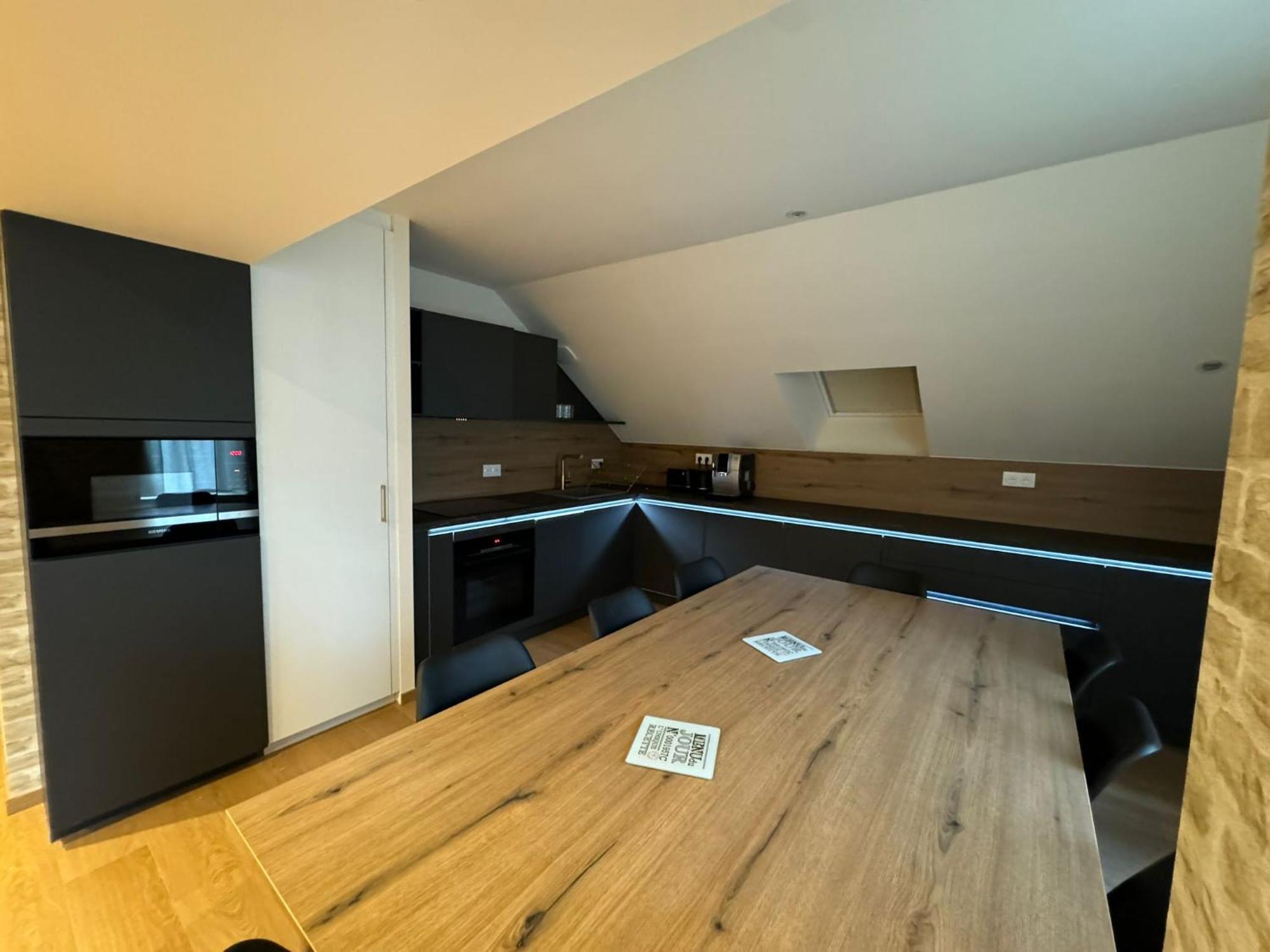 Château-Ville-Vieille Appartements Confortables Avec Vue Montagne - Residence Villa Belle Fleur מראה חיצוני תמונה